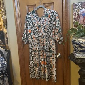 Women’s Green Floral Patterned Dress with Orange/Blue Accents, sz Large
